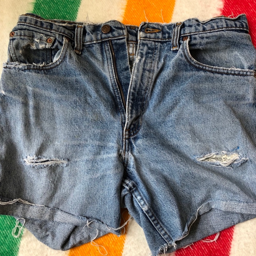 Sz 34 Levi’s cutoffs. Well loved